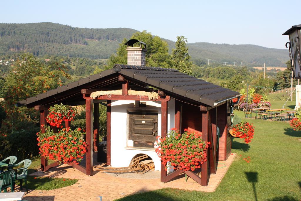 Hotel & Restaurant Bergfried Saalfeld Saale Exterior photo
