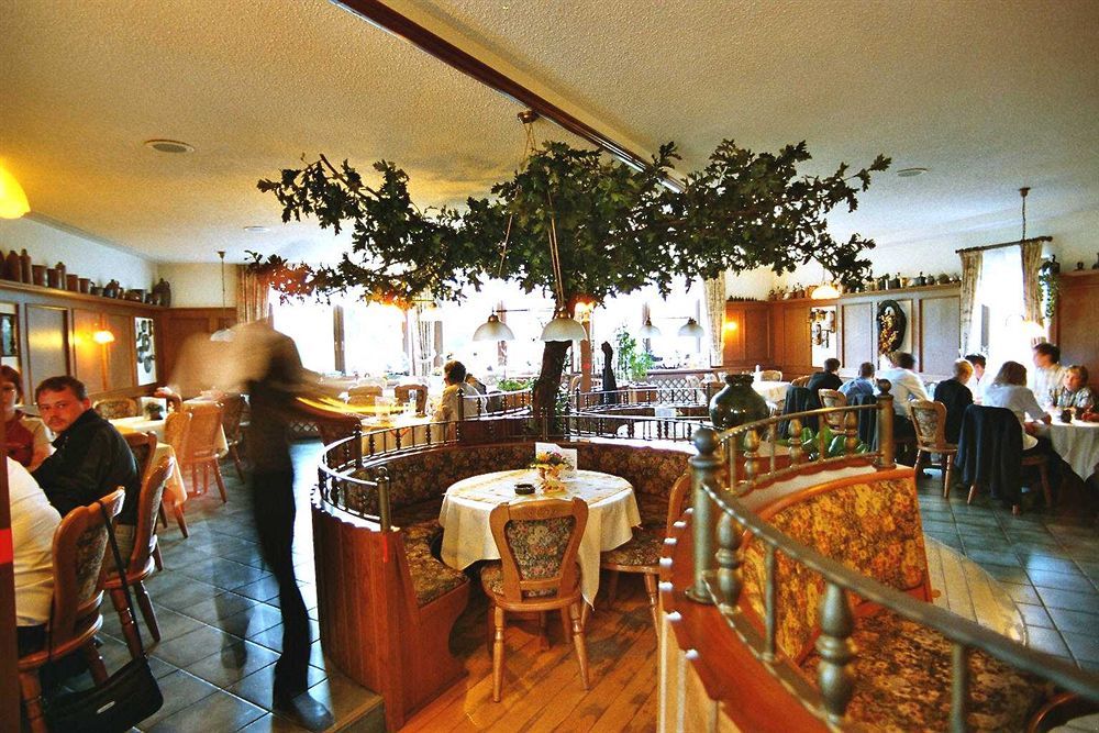 Hotel & Restaurant Bergfried Saalfeld Saale Exterior photo